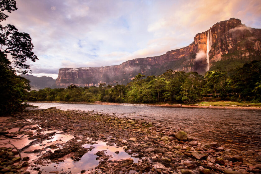 Salto Angel: a maior cachoeira do mundo!